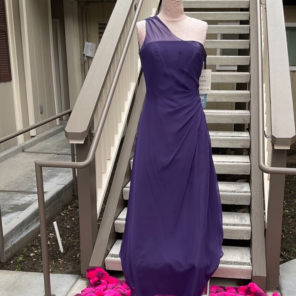 Jordon amethyst purple one shoulder maxi prom pageant gown NWT size 10 - Picture 14 of 14